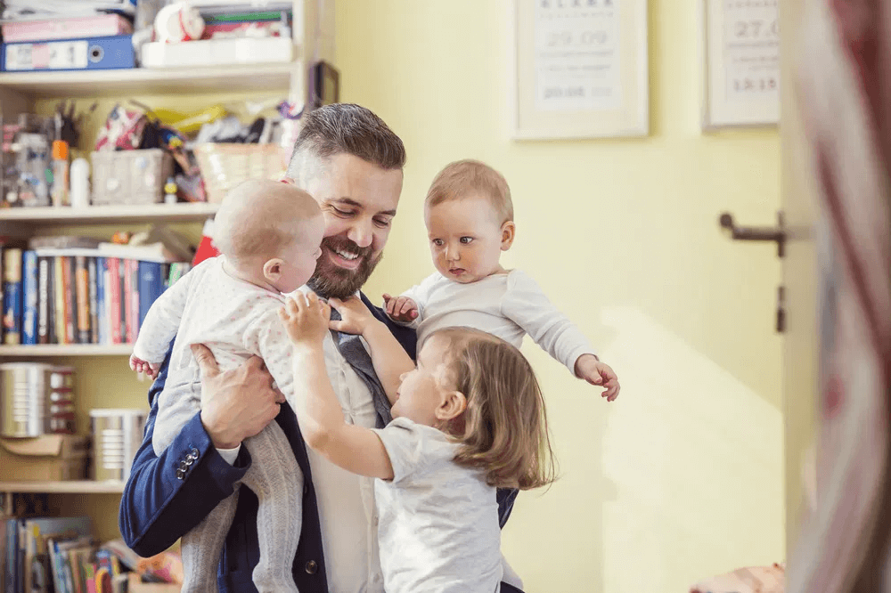 5 best ways dads can protect childhood in tech world 01